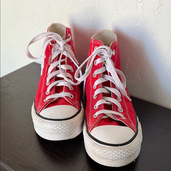 Chuck Taylor All Star EVA Lift Canvas Platform | Red | Size Youth 4 - Picture 3 of 10
